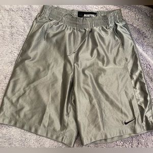 Nike Mens Polyester Basketball Shorts Large silver